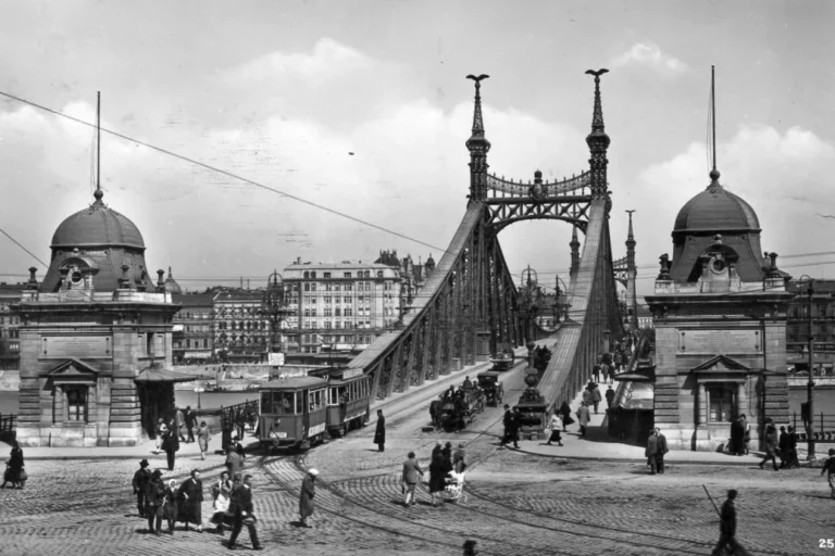 Budapest történelmének fontos darabját mutatja meg nekünk a rekordalacsony vízállású Duna