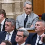 Lázár János csak minimálbért kapott a sok hiányzása miatt