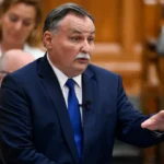 Hadházy felháborodott, hogy kit neveztek ki a Mohu koncessziójának felülvizsgálatára, Gajdos László kommentben cáfolta az állítást