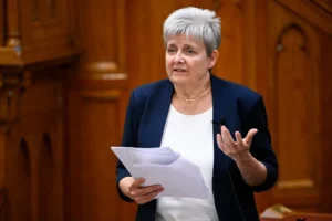 Módosították a köznevelési törvényt: könnyebb lesz sztrájkolni, nagyobb önállósága lesz az iskolaigazgatóknak