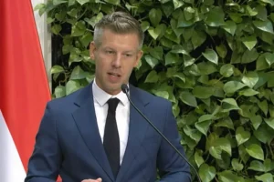 A Roszatom Paks II.-ről: Tartjuk magunkat az egyeztetett tervhez. Magyar Péter: Azért vannak kétségeim