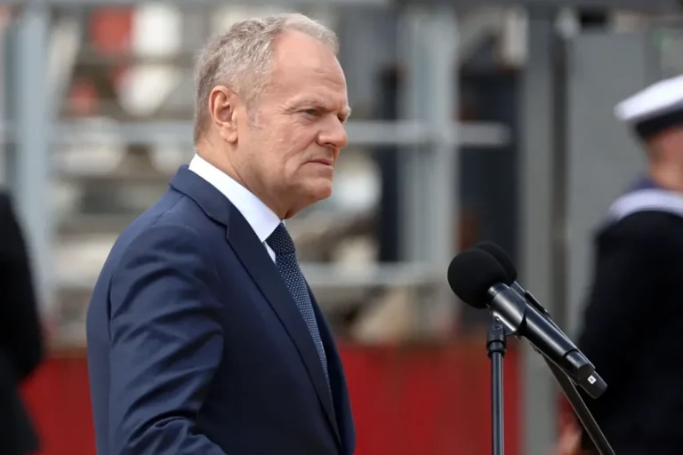 Donald Tusk szerint az oroszok meg akartak gyilkolni egy ukrán származású amerikai állampolgárt Varsóban