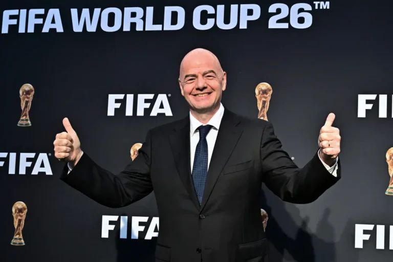 A FIFA elnöke kirobbantotta a futball-polgárháborút, és lehet, hogy bele is fog bukni