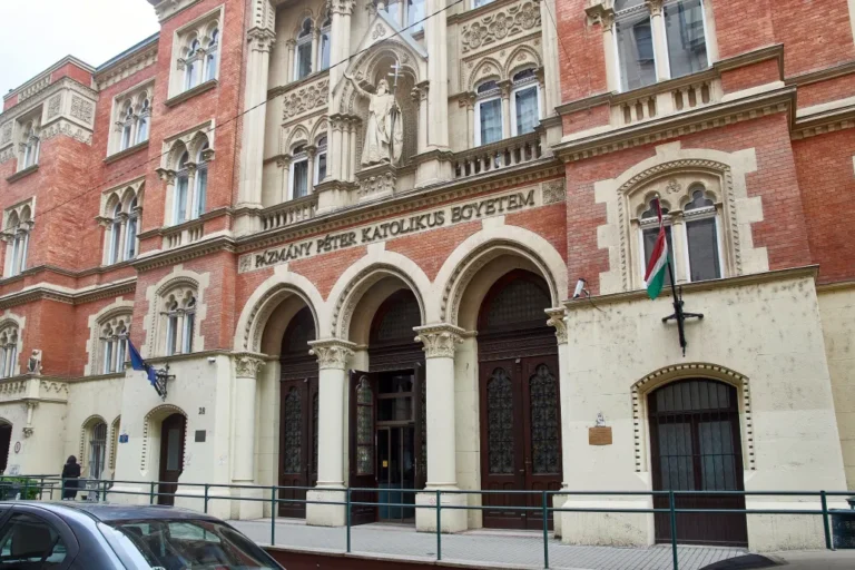 „Szeretnék öt számot kapni, hogy majd melyiket tegyem felülre” – így zsírozta le a volt alkotmánybíró, hogy a diákja melyik tételt húzza a vizsgán