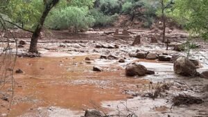 Villámárvíz sodort el kirándulókat a Grand Canyonban, 15-en eltűntek