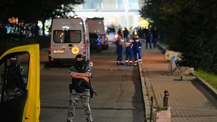 Pokolgép robbant egy moszkvai belvárosi étteremnél