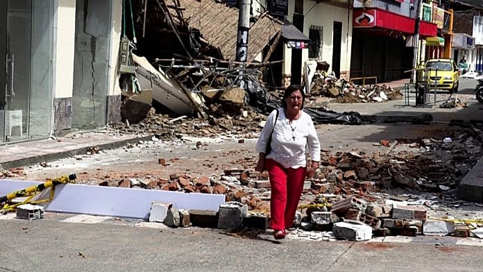 Földrengés romba dönti kolumbiai városokat, Valle del Cauca a halottakat számolja