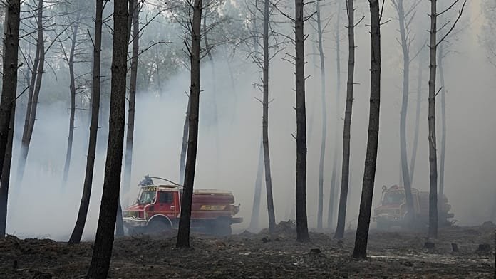 Tűzvész Landes megyében: a tüzet „körülhatárolták”, megkezdődtek a hazatérések