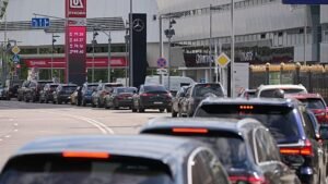 Újabb üzemanyagválság kezdődött Oroszországban, 16 régióban már hiányról beszélnek