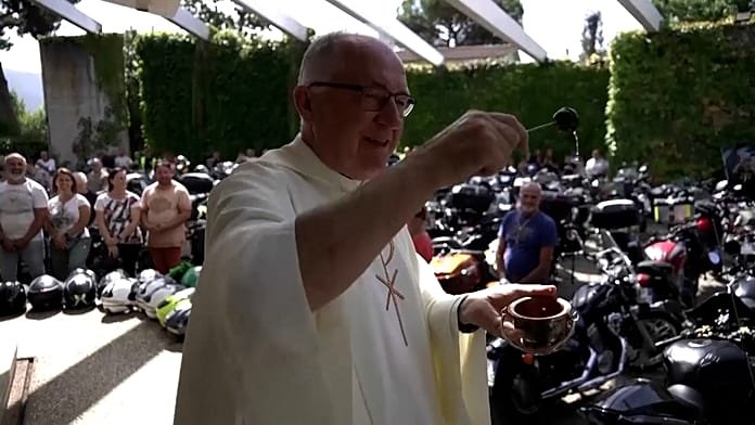 200 motoros gyűlik össze az olaszországi Castel Gandolfóban motoros áldásra