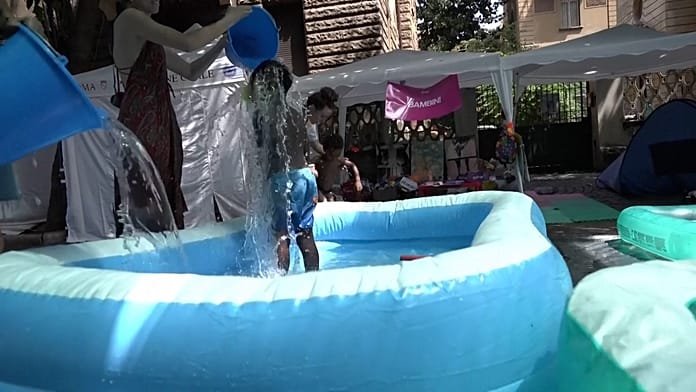 Tűz után hőhullámban az utcán alszanak a római Spin Time lakói