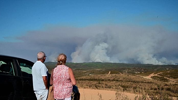 Spanyolország, Huelva: otthonokat fenyeget a tűz, 800 embert evakuálnak az aszály miatt
