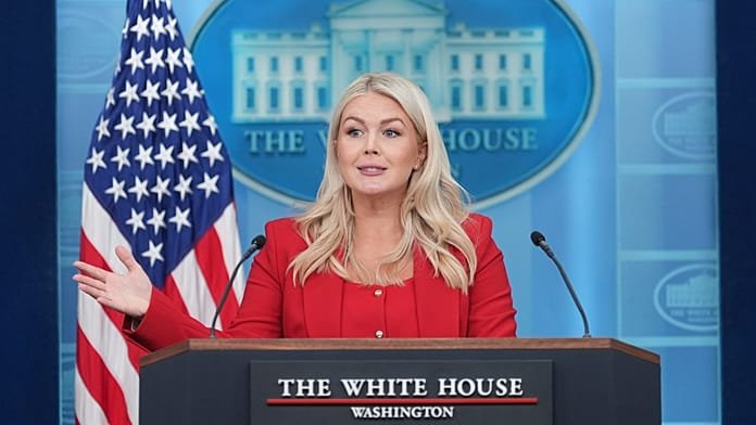 Trump elengedi egyik leghűségesebb szövetségesét, Karoline Leavitt Fehér Házi szóvivőt