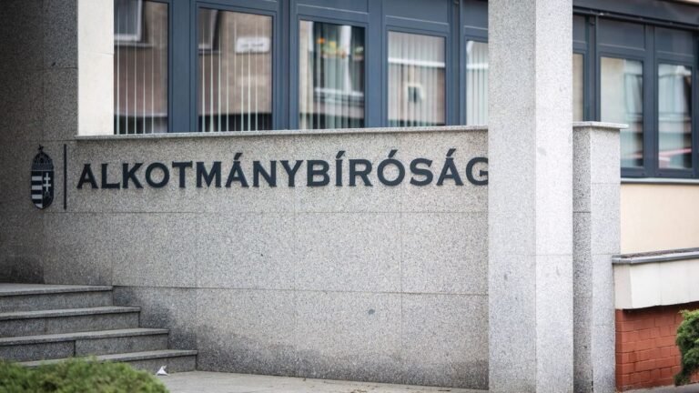 Jövő héten akár egyszerre két köztársasági elnök is lehet Magyarországon