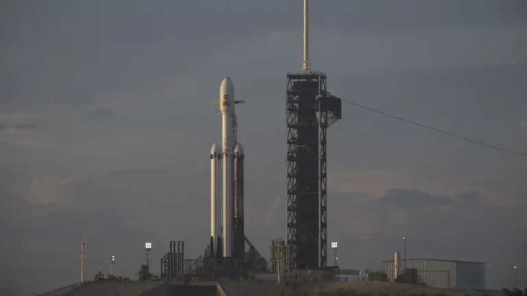 Útnak indul a NASA új szuperteleszkópja, ami az univerzum legnagyobb rejtélyeit kutatja majd – videó