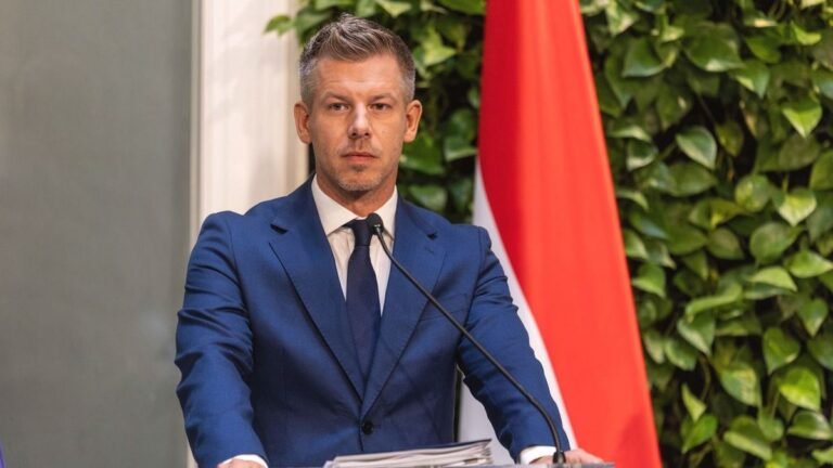 Magyar Péter szerint az elmúlt napok megmutatták, hogy igazi lemondás nélkül is megvalósítható a tudatosan energia és víz felhasználás
