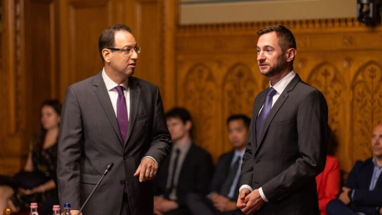 Tovább magyarázkodik a Tisza, meghallgatták a jelölteket az új ÁVH élére