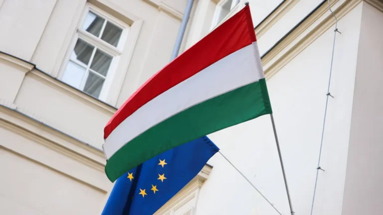 Mutatjuk mit kell tenni, ha külföldön bajba kerülsz