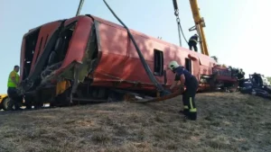 „A szomszédom meghalt, ez óriási megrázkódtatás a számomra” – az utolsó pillanatban mondta le az utat, így menekült meg az M3-as busztragédiától