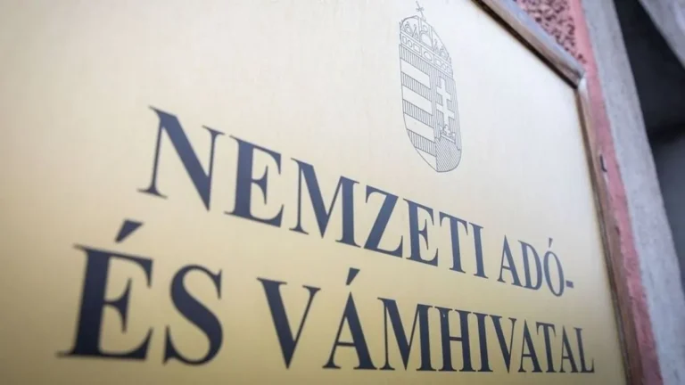 Változik a NAV-nál az ügyfélszolgálatok rendje a hőség miatt