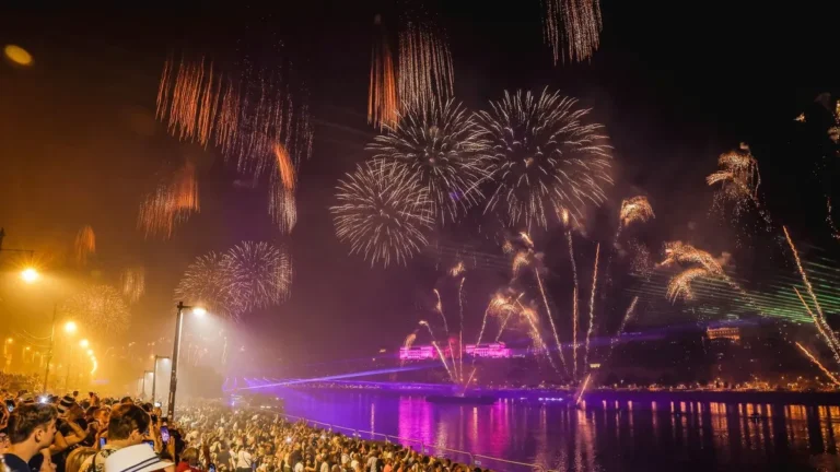 Augusztus 20.: már készül Budapest az ünnepre, elkezdődtek az előkészületek – galéria