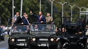 Nawrocki üzent a lengyeleknek: a nemzet biztonsága fontosabb a politikai vitáknál