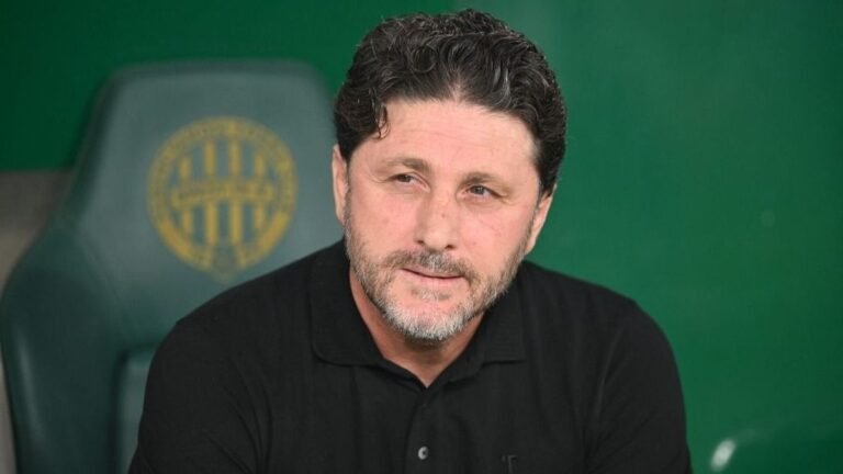 A Trabzonspor edzője nem tud aludni, így azonnal lemondott, de klubja ezt nem fogadta el