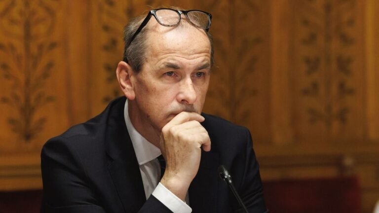 Tovább tisztogat a kormány – Hegedűs Zsolt a Honvédkórház igazgatóját is leváltotta