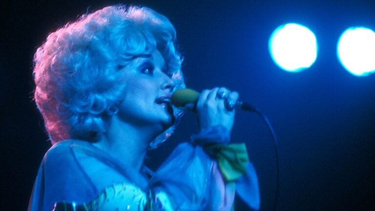 Súlyos betegség okozta Dolly Parton halálát
