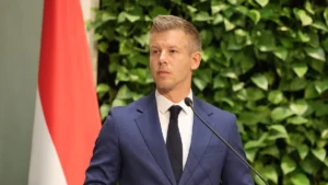 Magyar Péter élőben jelentkezett Paksról – videó
