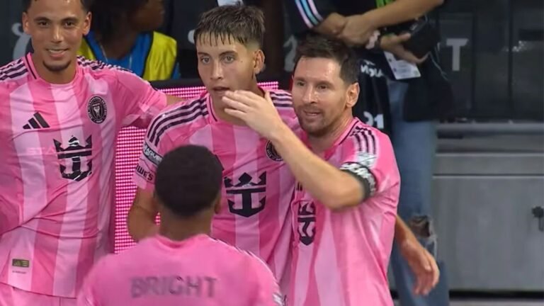Lionel Messi gratulált magyar csapattársának, de tönkretették a szép pillanatot