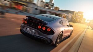 544 lóerős a leggyengébb Mercedes-AMG GT