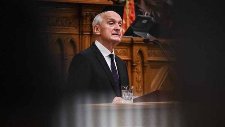 „Határozottan elvárjuk Baka Andrástól, hogy a Tisza-kormány ellensúlya legyen” – kormánypárti politikusokat kérdeztünk az államfőválasztás kulisszatitkairól