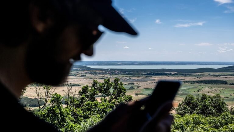 „A forró levegő ólomsúllyal feküdt rá mindenre” – hogyan túrázzunk nyári melegben?