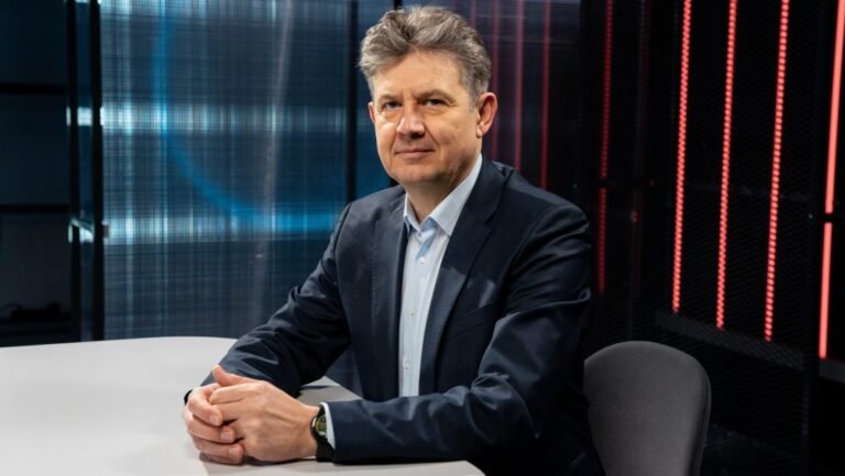 Aszódi Attila arról, miért kell leállítani a paksi atomerőművet