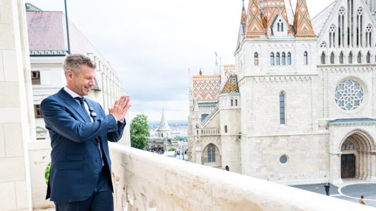 Leáll a budai Vár díszkivilágítása is