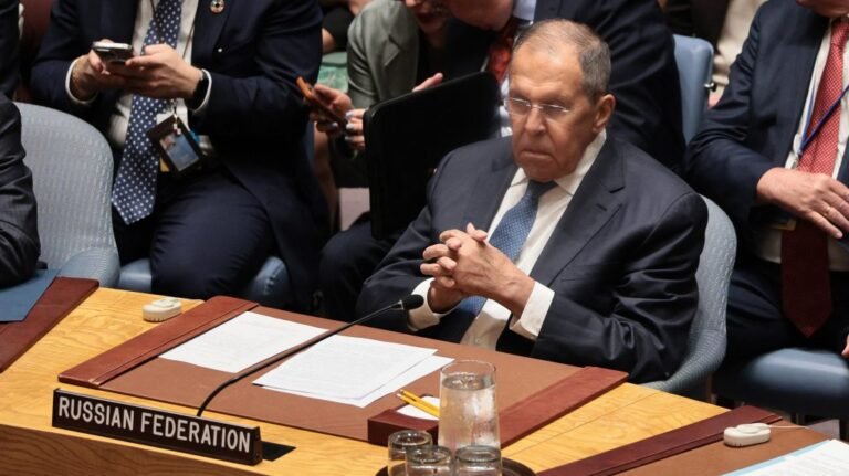 Lavrov: Oroszország kész a tartós rendezést szolgáló tárgyalásokra