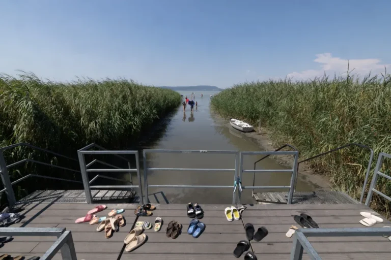 Nem a vízszinttől függ, hány ember megy nyaralni a Balatonhoz