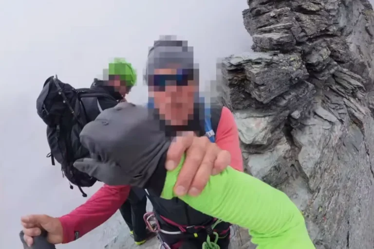 Visszaadta engedélyét az agresszív stájer hegyi vezető, aki rátámadt a magasban egy lengyel párra