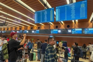170 ezer légi utas ragadt Indonéziában egy vulkánkitörés miatt