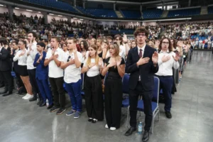Még mindig kevés a diplomás magyar fiatal