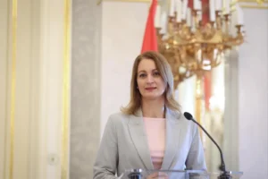 Forsthoffer Ágnesnek kicsit az előző miniszterelnök jutott eszébe Magyar Péter férfimunkás posztjáról