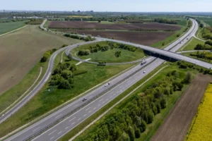 Hűtlen kezelés gyanújával nyomoz a rendőrség az M6-os autópálya működtetésének ügyében