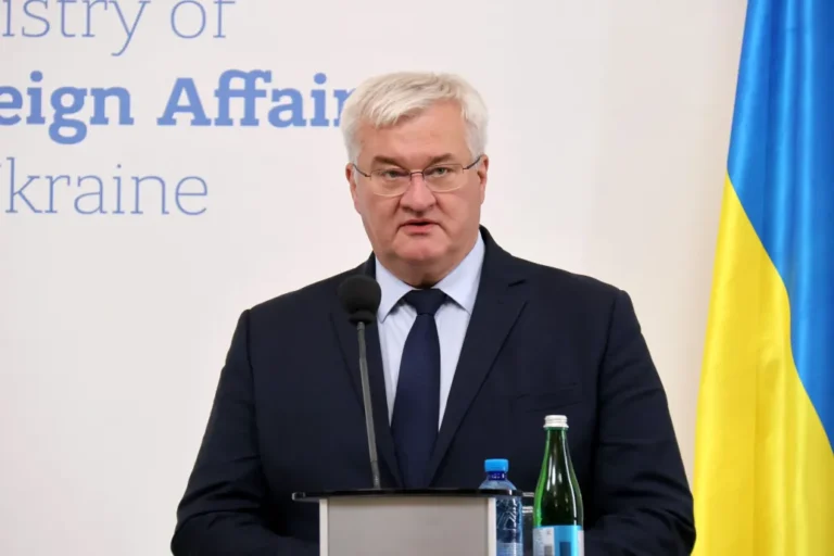 Ukrán külügyminiszter: Úgy tűnik, hogy bár Orbán Viktor távozott, az akadályozásra és elszigetelődésre épülő politikája továbbra is virágzik