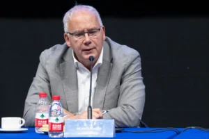 Az úszószövetségi elnök a sapkaügyről: Ezek kirívó igazságtalanságok, védhetetlen idiótaságok láncolata