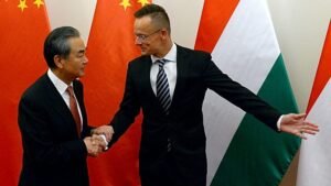 444: Szijjártó alatt kapcsolatai és nem felkészültsége alapján lehetett valaki diplomata a külügyben