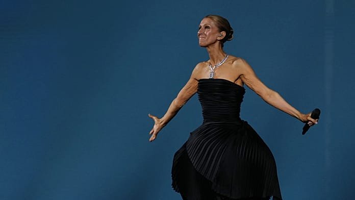 Celine Dion meglepetésfellépéssel nyitja a párizsi L'Oréal divatbemutatót