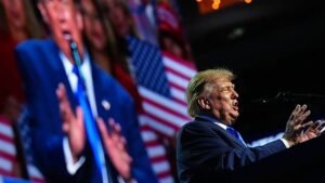 Trump 5000 dollárt ígér minden amerikainak, ha pártja nyer a novemberi időközi választáson