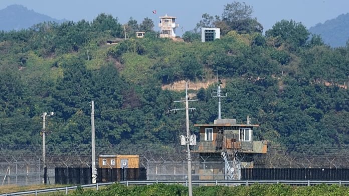 Észak-Korea nevetségesnek minősíti Dél-Korea vádját az aknarobbanások miatt