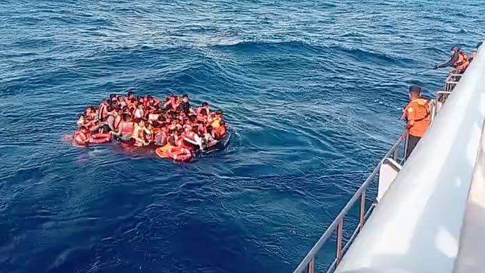 Tragédia a Jáva-tengeren: elsüllyedt egy hajó, 140 utas eltűnt